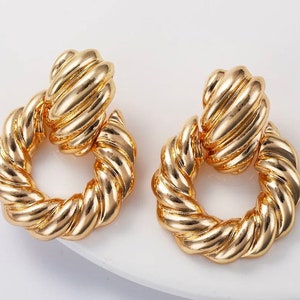 1.7” Gold Twisted hoop earrings, vintage gold studs, gold nugget earrings