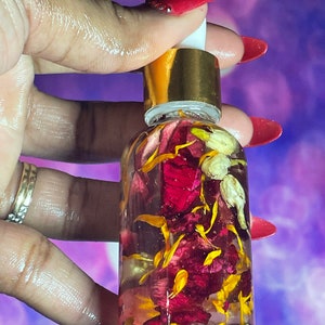 Yoni Oil | Juicy Coochie Herbal Infused Yoni Oil | All Natural Feminine Oil | Personal Hygiene-Postpartum-Self Care | 1oz