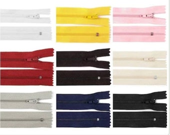 Lot,5 zippers, zips,20cm;25cm(price for the lot)