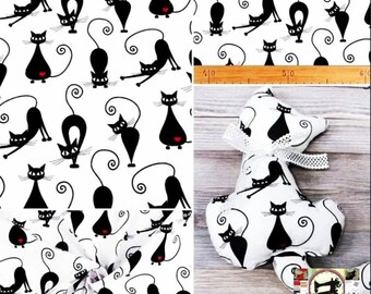 100% Cotton fabric printed with Cats by 50 cm Width 160cm (width) Oeko-tex certified