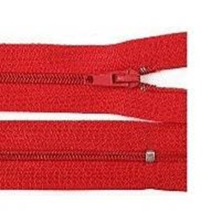 Fermeture éclair,zipe,en nylon tailles disponibles 40cm,45cm et 50 cm.5 coloris aux choix . Rouge