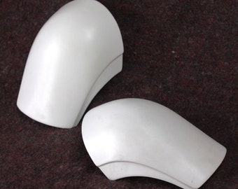 Sabine Wren Shoulder Armor (Live Action) Mandalorian Cosplay Replica (Resin Cast, Cold Cast)