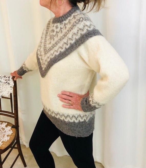 A0075/  Vintage Cream & Gray Nordic Wool Sweater,… - image 1