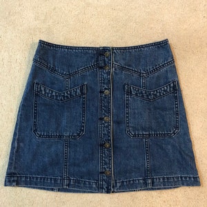 A0132/   Early  “Free People” Jean Skirt, Sz 8