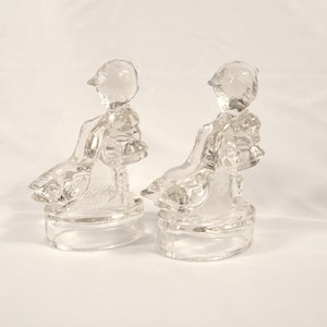 L.E. Smith Hummel ~ Girl with Geese ~ Glass Figurines