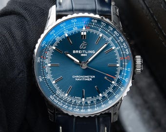 Reloj Breitling Navitimer automático vintage de 41 mm con esfera azul, caja de acero y correa de cuero A17329