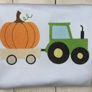 Tractor agrícola gran máquina de carro de calabaza diseño bordado - puntada de relleno pesado - construcción otoño niños mini niño niña halloween
