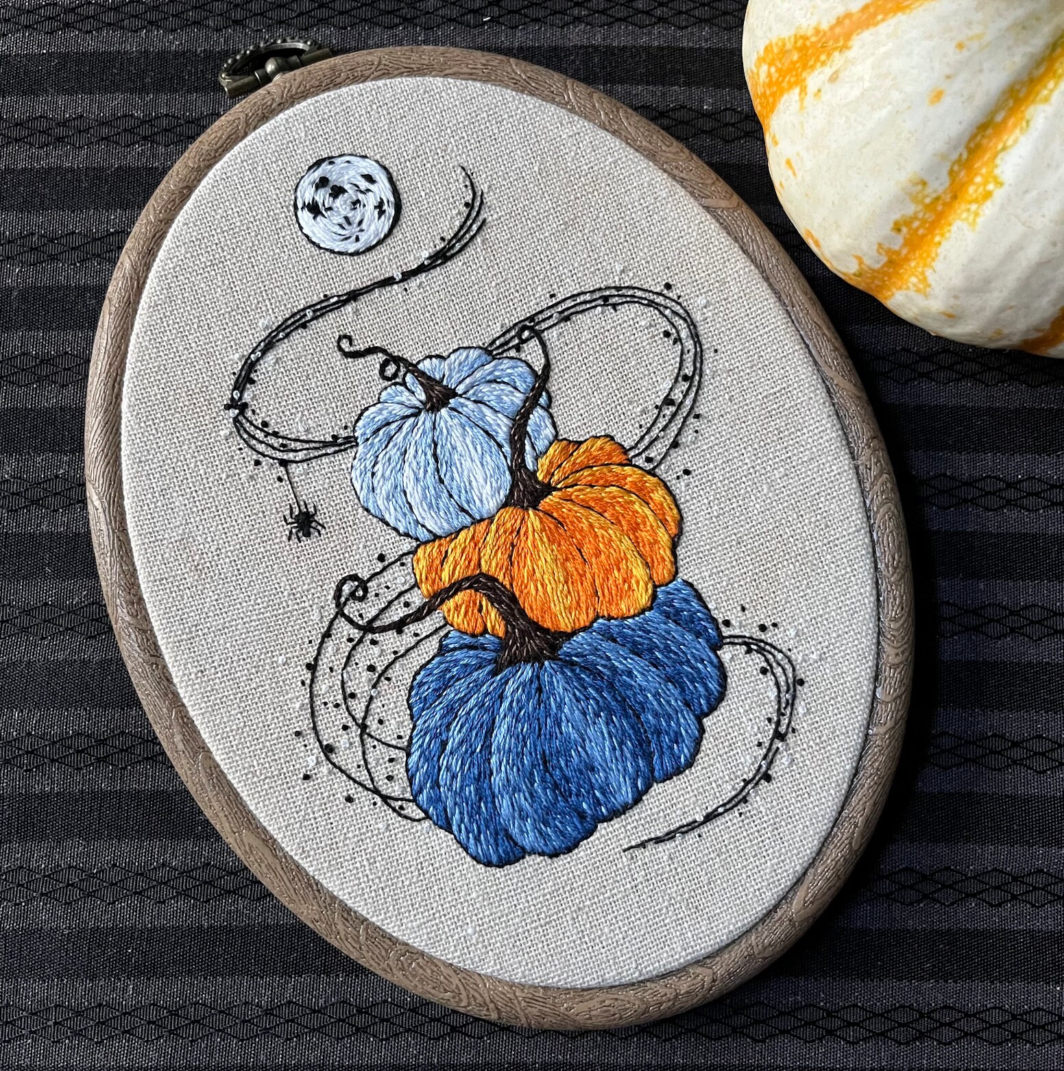 PDF Pattern and Stitch Guide - Stacked Pumpkin Trio Beginner Hand ...