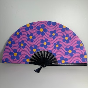 Daisy Bloom Fan / Large Fan / Rave Accessories / Hand Fan / Rave Hand Fan / Clacking Fan / EDM / Festival Rave Fan / Fans To Make Her Dance