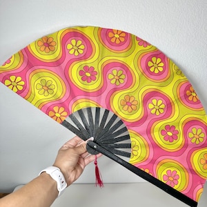 Groovy Flower Fan / Large Fan / Rave Accessories / Hand Fan / Rave Hand Fan / Clacking Fan / EDM / Festival Rave Fan / Rave Fan / Unique Fan