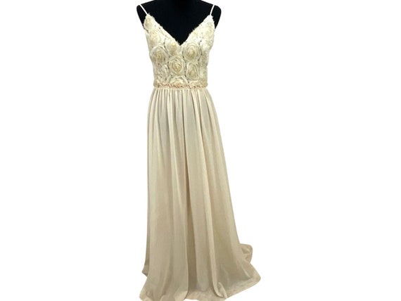 Soieblu Ivory Gown Size L Rose Bodice Open Tie Ba… - image 1