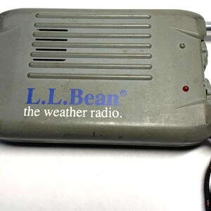 L.L. Bean the Weather Radio 136WEA-1 Hunting Weather Radio (a322