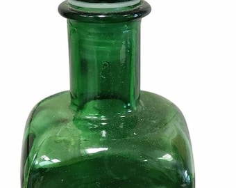 Vintage Grüne Glas Karaffe mit geprägtem Leder Pferde Motiv Western 1950er-70er Jahre