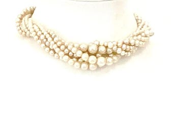 Collar vintage de perlas retorcidas. Joyería para cicatrices. Cubre una cicatriz en el cuello.
