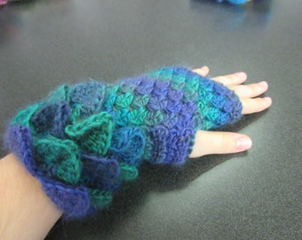 Crochet Fingerless Dragon Gloves