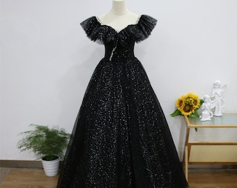 Black Sparkly Sequin Prom Ball Gown, Elegant Pearl Quinceañera Gown, Ruffled Short Sleeve Evening Gown, V Neck Shiny Graduation Gown