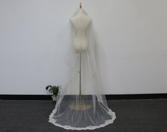 Sparkly Tulle Wedding Veil, Elegant Mantilla Veil, Luxury Beaded Sequined Lace Veil, Vintage Lace Edge Bridal Veil, Shinny Veil with Comb