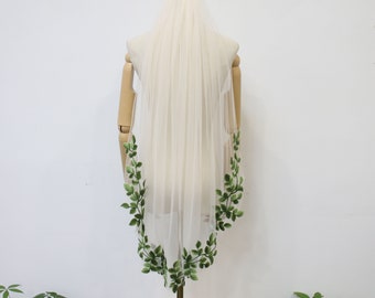 Green Leaf Wedding Veil, Bridal Forest Wedding Veil, Short Fingertip Veil, Lace Edge Wedding Veil, Elbow Veil, One Tier Veil with Comb