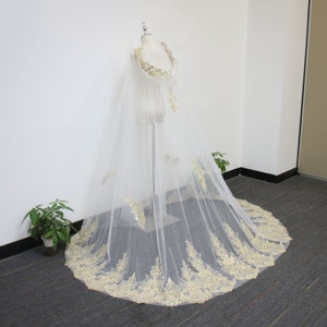 Hooded Bridal Cape Veil, Gold Applique Chapel Veil, Vintage Green Forest Cape Veil, Baroque Lace Cloak, Cathedral Cape, Festival Party Veil