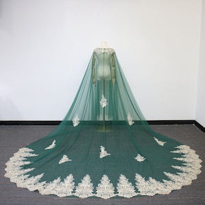 Bridal Shoulder Cape, Green Wedding Cape with Gold Applique, Vintage Cathedral Cape, Forest Chapel Veil, Baroque Lace Cloak, Elegant Veil