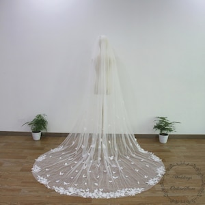 Velo a farfalla 3D, Velo di pizzo floreale, Velo di tulle, Velo della cattedrale, Velo da sposa in avorio, Velo della cappella, Velo con la punta delle dita, Velo a un livello con pettine