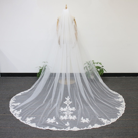 Beautiful Ivory Tulle Cathedral Wedding Veil With Sequin Lace Applique Edge Beautiful Ivory Tulle Cathedral Wedding Veil With Sequin Lace Applique Edge