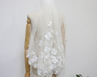 Elegant Lace Wedding Veil, Beaded Flower Bridal Veil, Short Elbow Veil, Lace Bridal Veil, Ivory Tulle Fingertip Veil, 1 Tier Veil with Comb