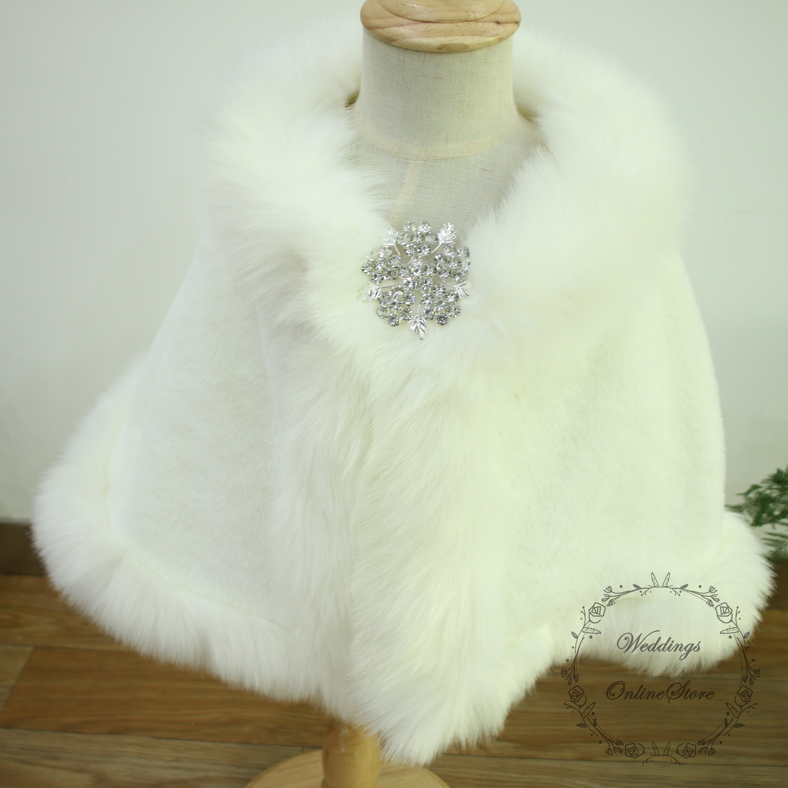 weddingsonlinestore Girl Ivory Fur Shawl, Flower Girl Fur Shawl Wrap, Winter Wedding Faux Fur Shawl for Kids, Baby Girl Birthday Party Fur Shrug, Soft Fur Shawl, image size:3000x3000