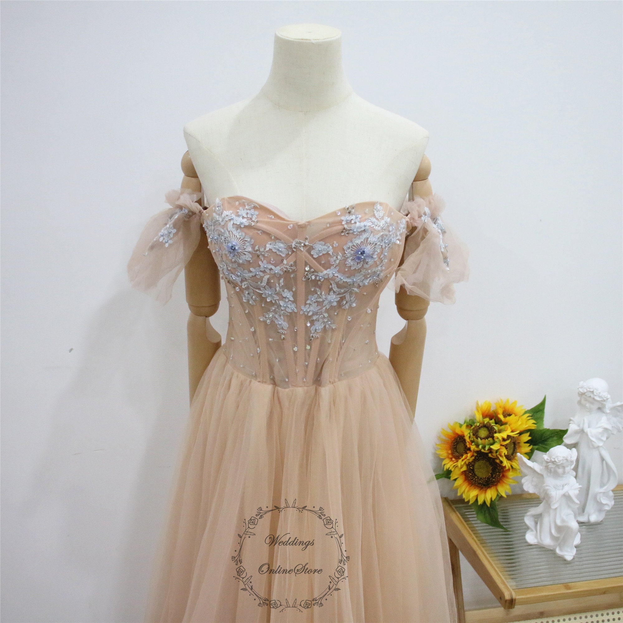 red and white wedding dresses Red Lace Wedding Dress with Ivory Tulle, Strapless Sweetheart Neckline main image 0