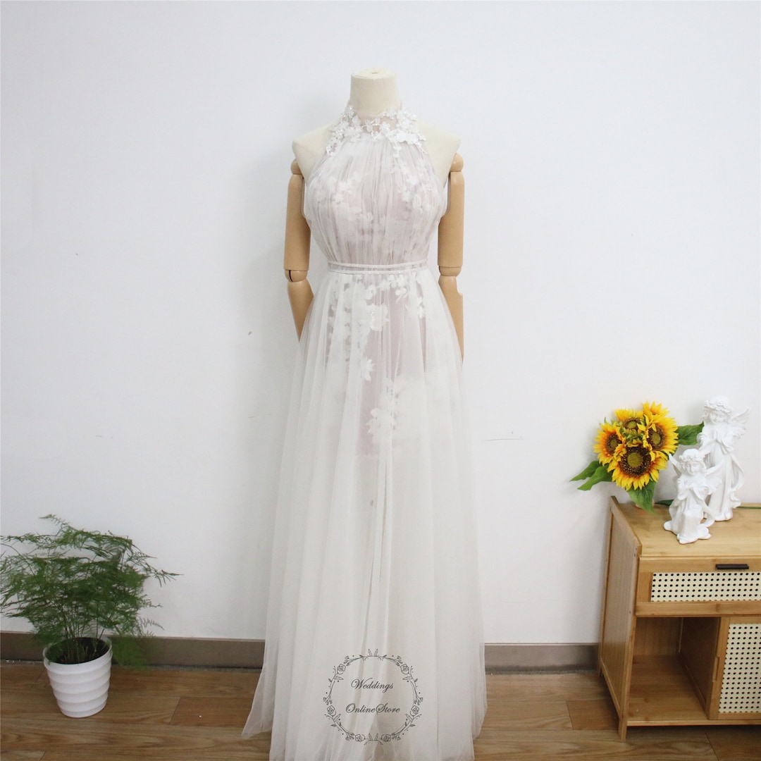 Ivory Lace Flowers Embroidery Halter Satin Homecoming Dresses