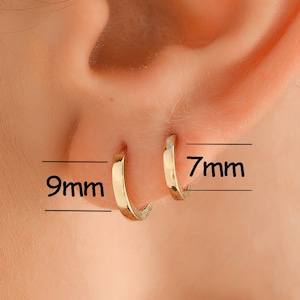 14K Cartilage Earring Plain Gold Huggie Earring 10K, 14K, 18K Huggie Earring Solid Gold, 18K Tragus Earring,Smallest Huggie Earring/Piercing
