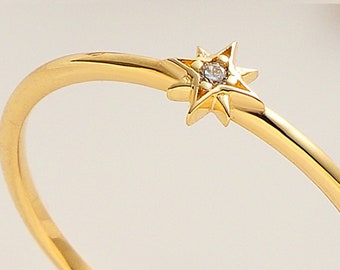 10K North Star Ring, Stacking 14K North Star Ring, Tiny 18K North Star Ring, 10K Ring Gift for her, 14K Gold Star Jewelry,14k Starburst ring