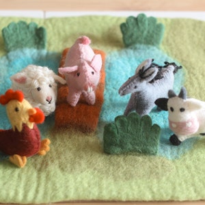 Farm Animal | Set of 5 Felt Animals -  Rooster, Pig, Cow, Horse, Sheep. Waldorf Toys, Animal Puppet, Biodegradable, Fair Trade Made in Nepal
