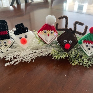 Plastic Canvas Santa, Snowman, Reindeer Squeezie Cheeks