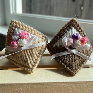 Basket of Flowers Needlepoint Squeezie Cheeks