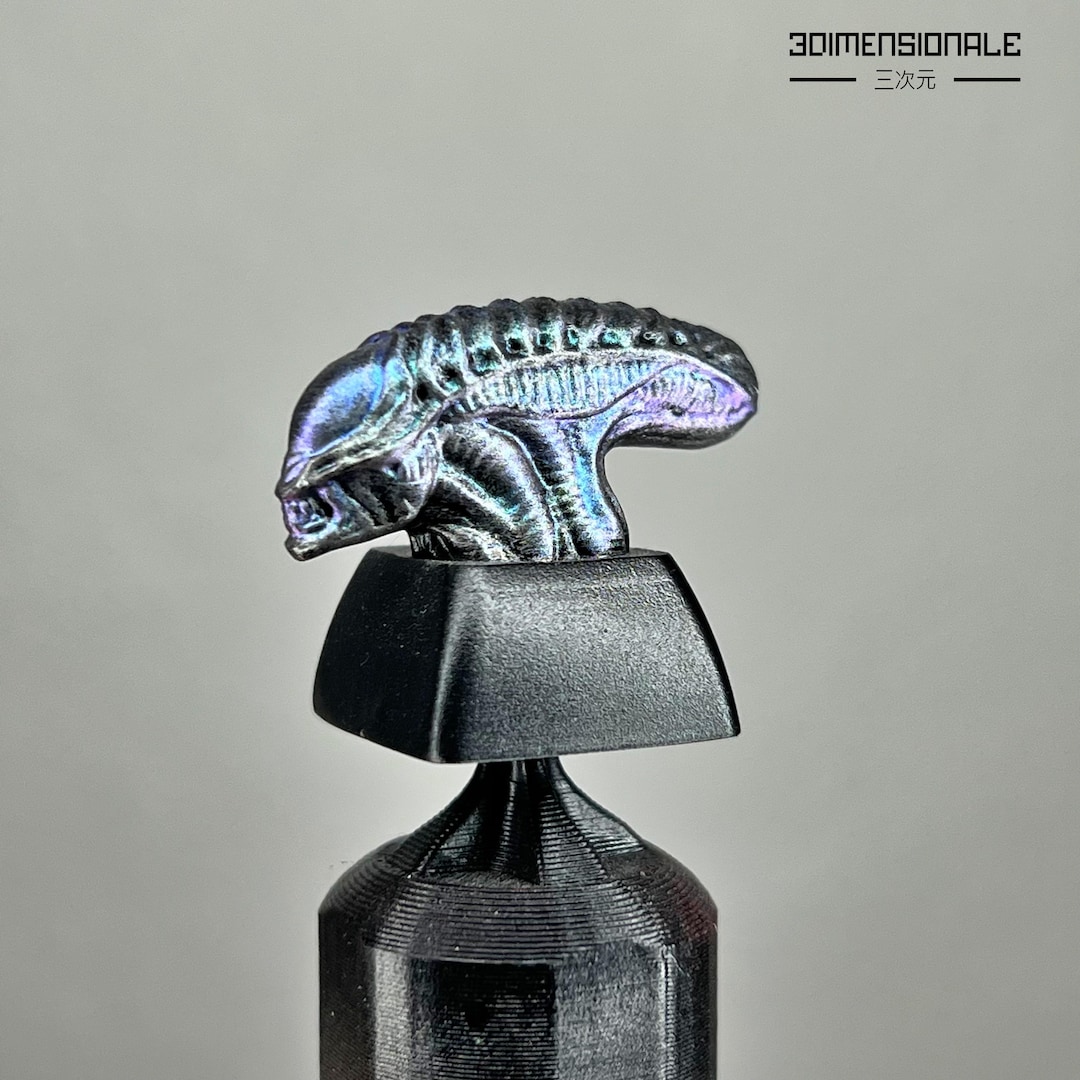 Alien Xenomorph Artisan Keycap – Sci-fi Keyboard Key for Cherry MX