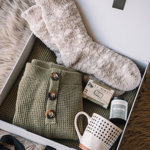 Cozy Gift Box | Loungewear Gift Box | Luxury Gift Box | Christmas Gift | Holiday Gift | Thinking of You | Mother's Day Gift