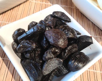 Black Garlic Peeled