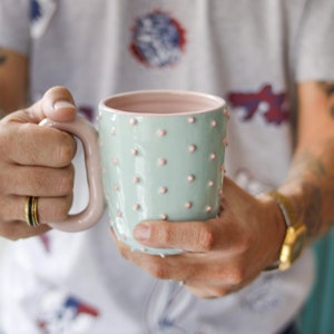 Green and pink handmade coffee mug | Mug with pink handle | Handmade pottery coffee mug | Ceramic mug | Gift for her | Home decoration idea