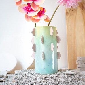 Green handmade flower vase Ceramic vase Pottery vase Unique vase Housewarming gift Birthday gift Home decoration Gift for her image 2