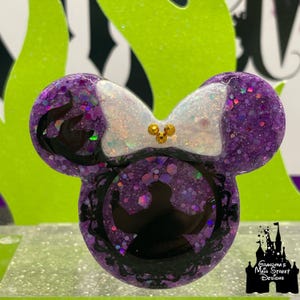 GLOW! Ursula Silhouette Inspired Disney PopSocket ®/Phone Grip/Badge Reel