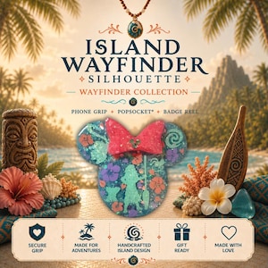 Puede incluir: Un agarre para teléfono, PopSocket o portatarjetas circular con base de resina azul brillante, un lazo rosa y la silueta de un personaje con un remo. El diseño incluye patrones florales y el texto Island Wayfinder Silhouette.