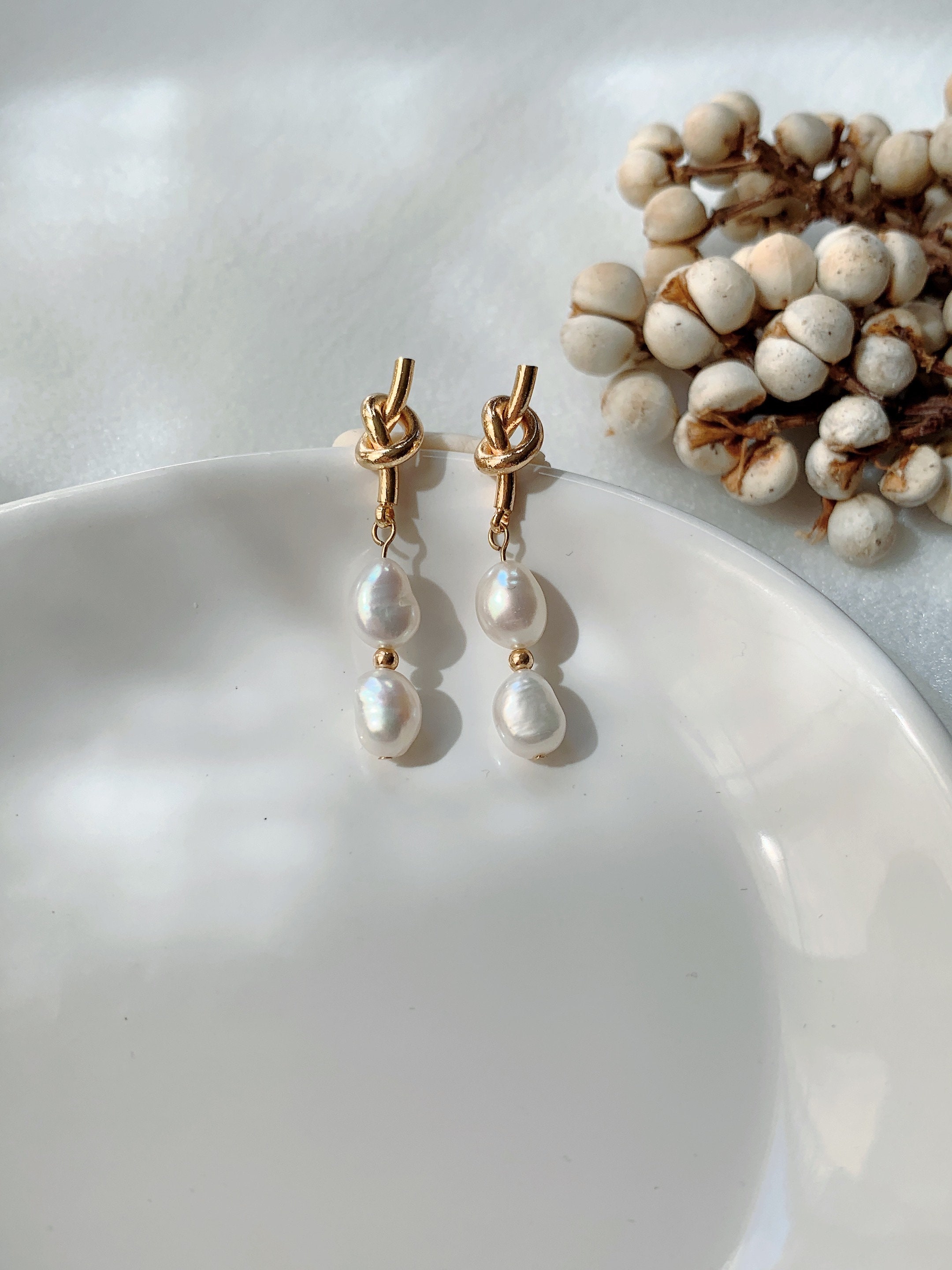200円の追加割引/ [COLD FRAME]/ BAROQUE PEARL SHAPED EARRINGS BAROQUE PEARL SHAPED EARRINGS