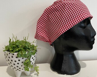 Scrub hats. Theatre caps. Toggle. Red gingham