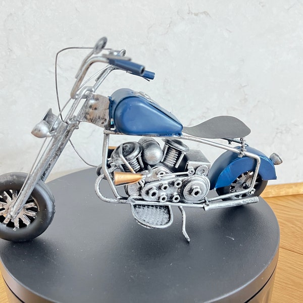 Motocicleta modelo de metal Harley Davidson hecha a mano - Idea de regalo para motocicleta - Figura Steampunk - Artículo de coleccionista-Recuerdos de motocicletas