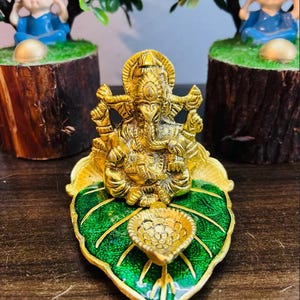 Brass Diya for Home Decoration, Traditional Oil Lamp, Festival Lighting, Spiritual Decor, Diya for Diwali & Puja
