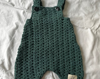 Crochet Baby Romper Pattern | Unisex Design, 2-4 Months (PDF)