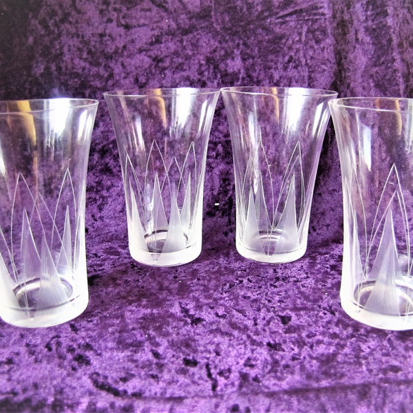 4 Vintage Kristall Gläser, Wein-Saft-Wasser-Glas aus Bleiglas geschliffen ca. 200 ml Vol.