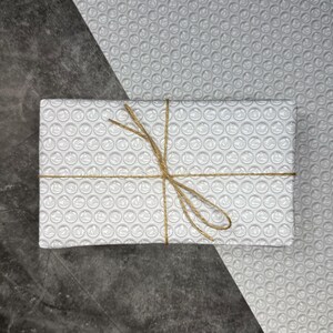 Cadeaux à motif bulles | Emballage cadeau recyclable, papier d'emballage à motif simple, grande feuille non couché 700 x 500 mm 120 gsm