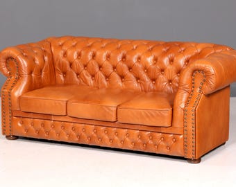 Piękna oryginalna sofa Chesterfield w kolorze koniaku, 3-osobowa, z prawdziwej skóry